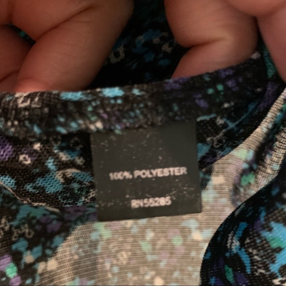 EXPRESS | Floral Tiered Tank Top - Picture 3 of 7